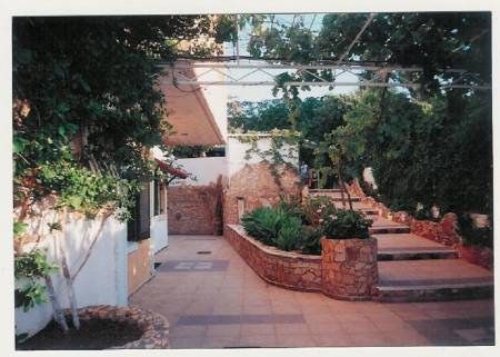 ILIOSTASI BEACH Apartments